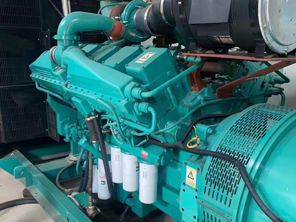 曲水更换100kW柴油发电机组机油时，需要注意哪些事项？